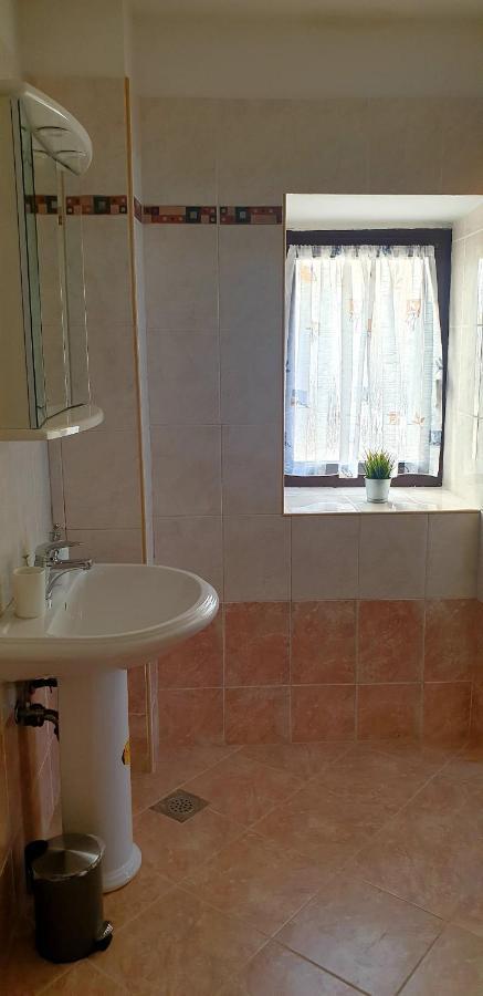 Apartments And Room Vela Senj  Εξωτερικό φωτογραφία