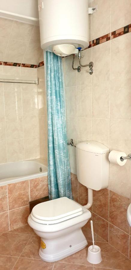 Apartments And Room Vela Senj  Εξωτερικό φωτογραφία
