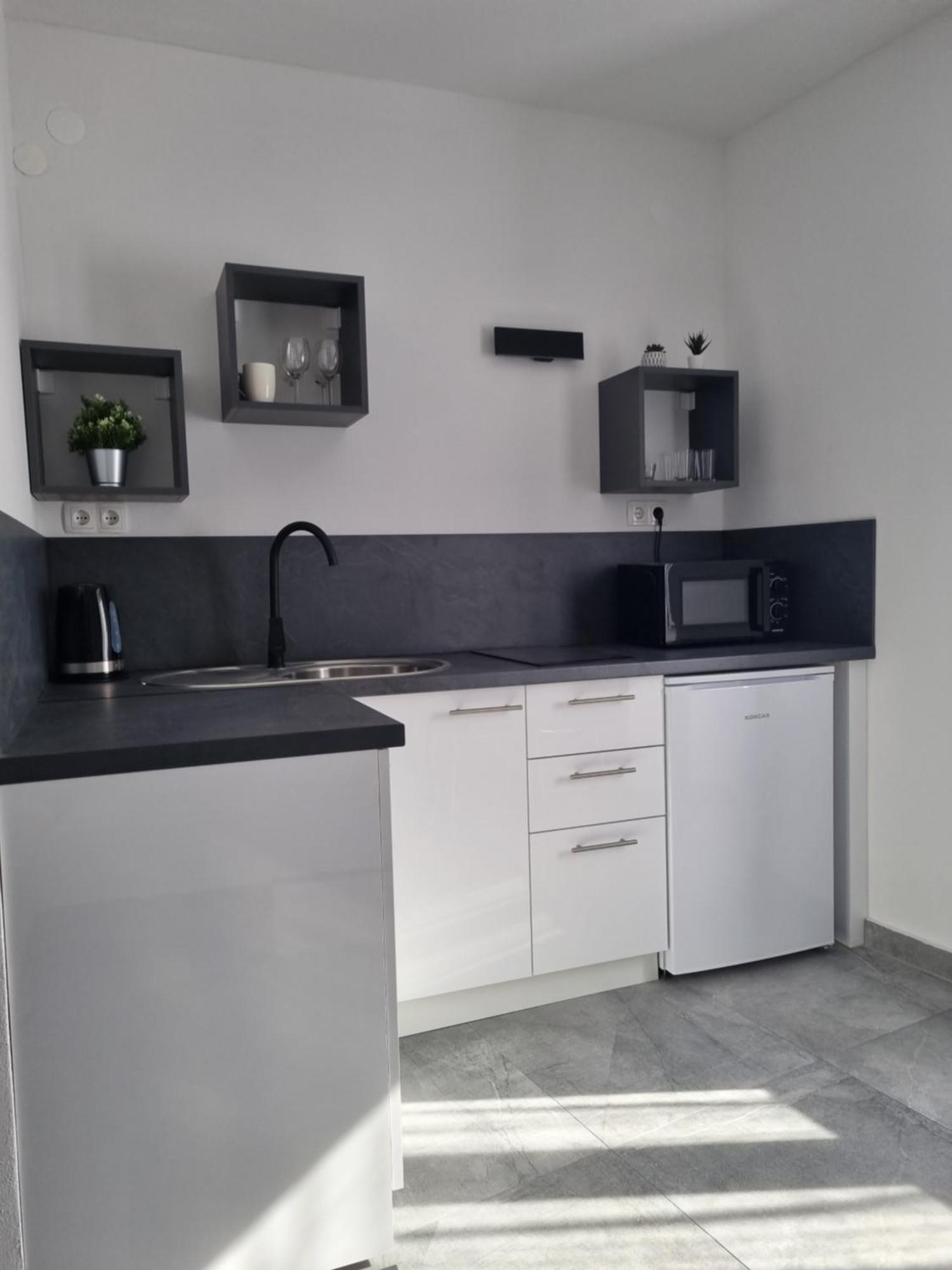 Apartments And Room Vela Senj  Δωμάτιο φωτογραφία
